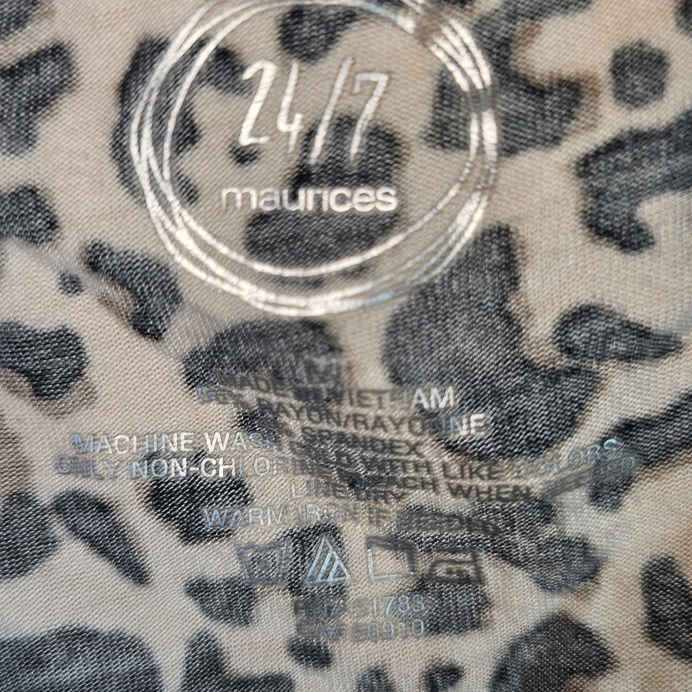 Leopard Print Women's Top - Picture 3 of 4